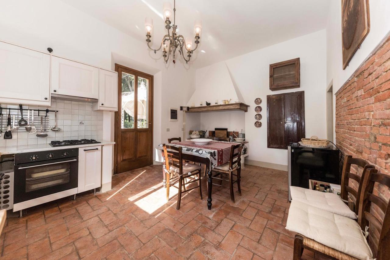 Casa Del Priore Usigliano Luaran gambar