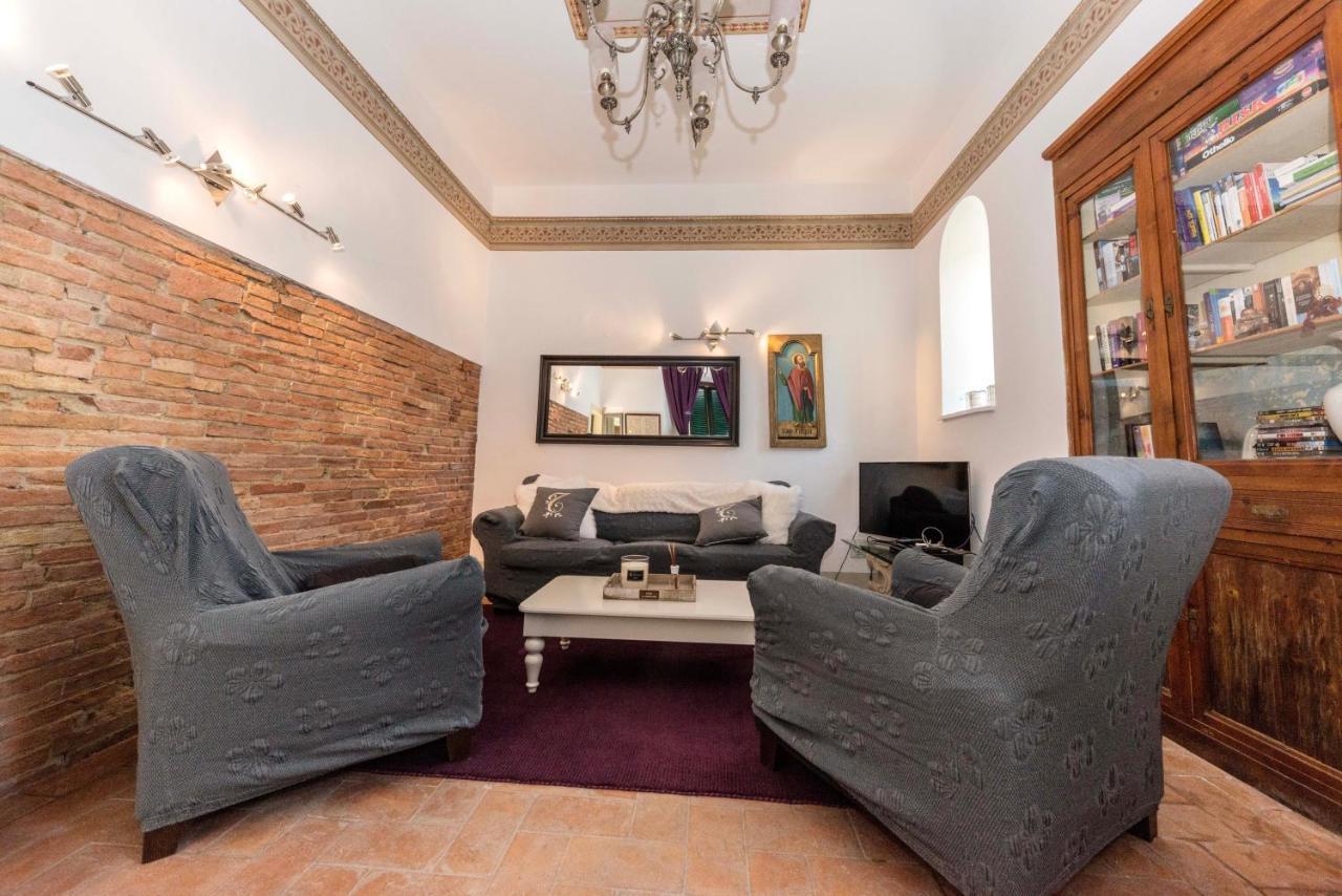 Casa Del Priore Usigliano Luaran gambar