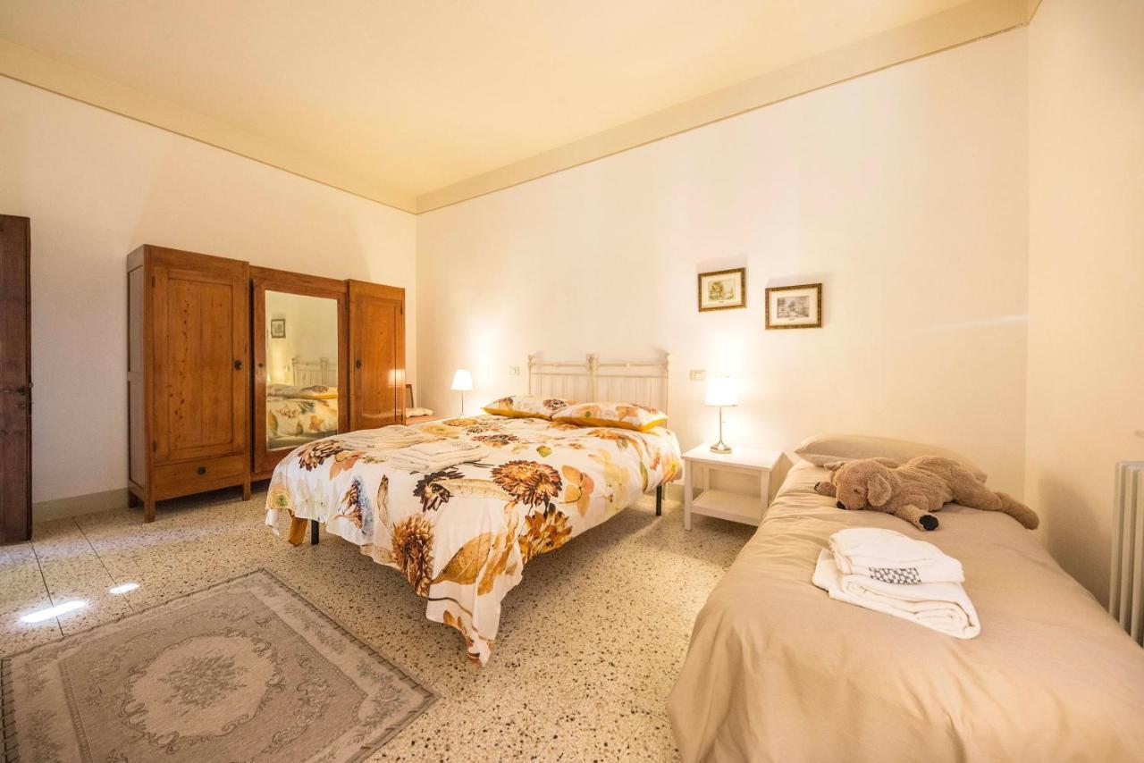 Casa Del Priore Usigliano Luaran gambar