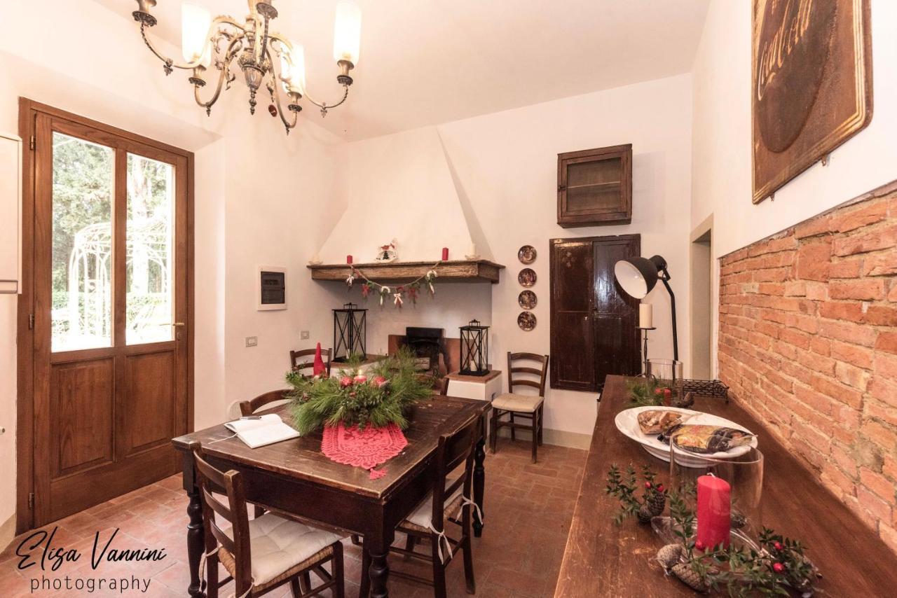 Casa Del Priore Usigliano Luaran gambar