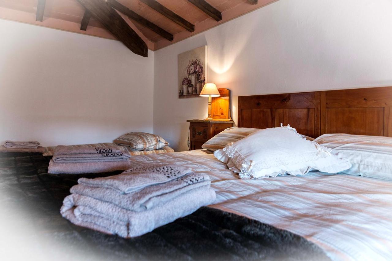 Casa Del Priore Usigliano Luaran gambar