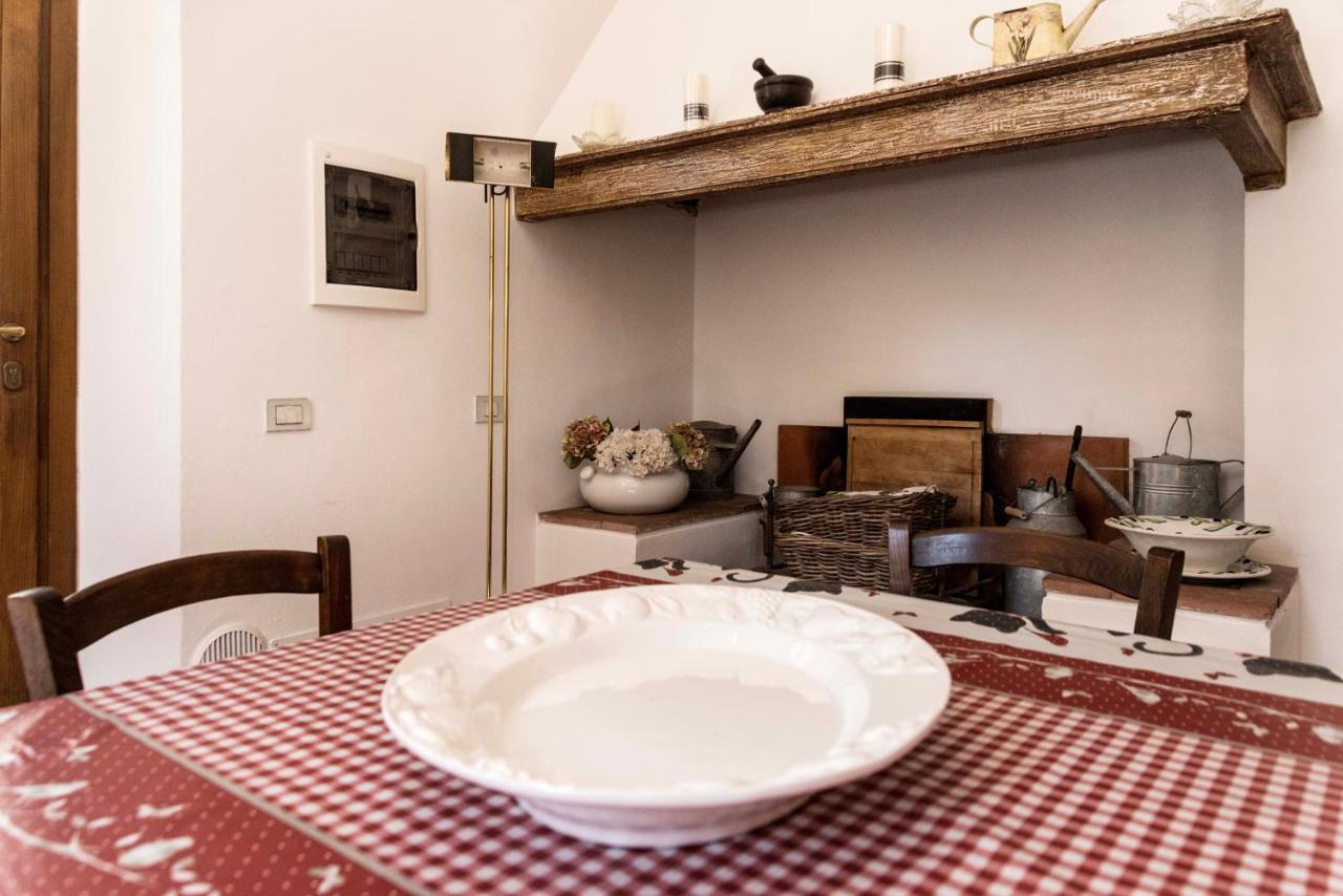 Casa Del Priore Usigliano Luaran gambar